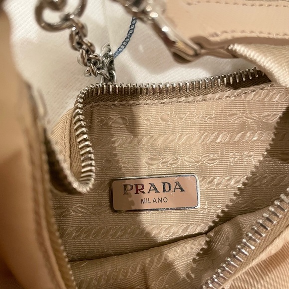 ❌ SOLD ❌ Prada Re-edition 2005 Re-nylon bag - Picture 10 of 14